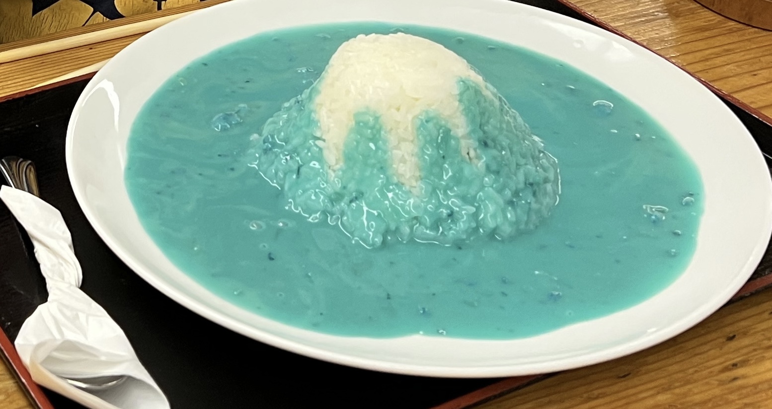 青い富士山カレー